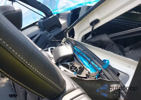 2020 Jeep Wrangler Unlimited Sport S 4X4 z USA, uszkodzony, nr VIN 1C4HJXDG6LW325799